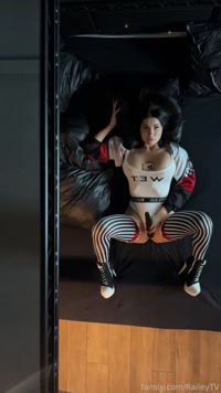 RaileyTV leak - Watching yourself in the mirror just hits you diff