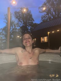 Shugah_Boogah leak - Hot tub titties - you coming in???