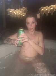 Shugah_Boogah leak - Hot tub titties - you coming in???
