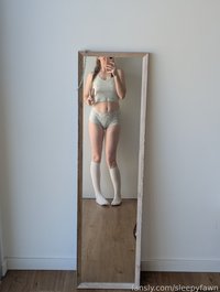 sleepyfawn leak - slowly stripping down for you <3