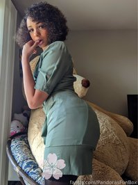 PandorasFunBox leak - Hilary got a WAGON back there! tags: #pandorasf