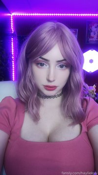 hayliekyu leak - HAPPY MONDAY I’M LIVE ON TWITCH! Unlock dis to fi
