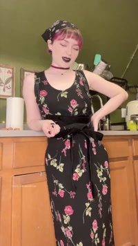 adorableamy leak - Goth Mommy Makes You Soup a naked cooking video!