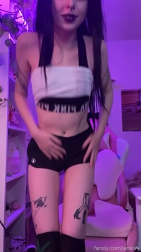 janeivy leak - sorry i was gone a doctor said my boobs might cont