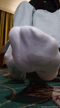 Toria_l leak - Very sweaty feet after 27 thousand steps. They are