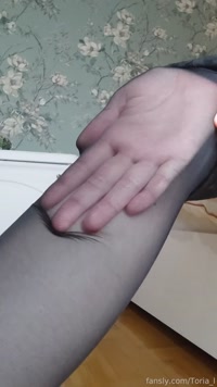 Toria_l leak - Slow or fast? ❤️❤️ #asmr #feet #foot #nylon #asmr