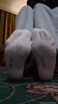 Toria_l leak - Very sweaty feet after 27 thousand steps. They are
