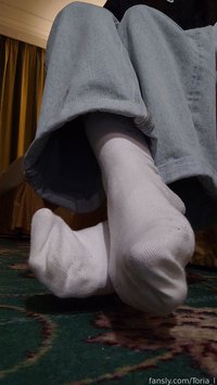 Toria_l leak - Very sweaty feet after 27 thousand steps. They are