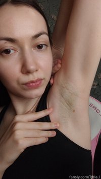 Toria_l leak - Ready to lick my smooth armpits? ❤️❤️ #armpit #a