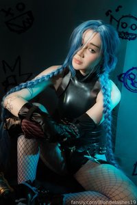 Blondelashes19 leak - Part II: Revealing Jinx #Jinx #Cosplay