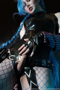 Blondelashes19 leak - Part II: Revealing Jinx #Jinx #Cosplay