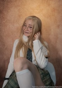 Blondelashes19 leak - Nerdy: more photos to an album