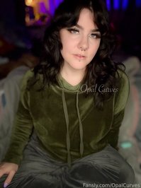 OpalCurves leak - Happy Friday! Slipped out of my velour and want