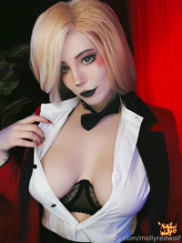 mollyredwolf leak - Would you trust a princess from Hell to play with