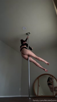 NicoleQuinn leak - #poledancer #poledance #dancer #hairyarmpits