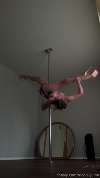 NicoleQuinn leak - Cute little combo #poledance #poledancer #hairyarm