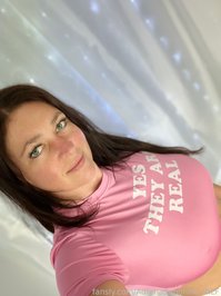 AdrenaSapphire_MILF leak - Do you like my new t-shirt? Yes they are real! You
