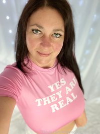 AdrenaSapphire_MILF leak - Do you like my new t-shirt? Yes they are real! You