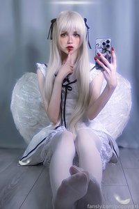 poppygirl leak - Is it possible to fall in love with a girl from an