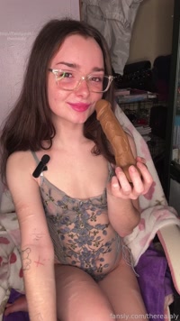 therealaly leak - Would you like me to Deepthroat you like this?