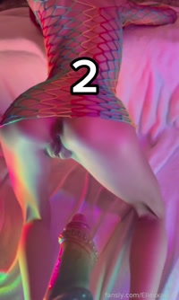 Ellexxaurus leak - are we ready for the rainbow fuck machine vid?