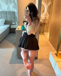 mylafeet leak - Hotel mirror picture dumb