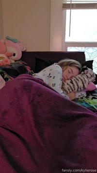 kylierose leak - Just had touch myself under the covers and curl ba