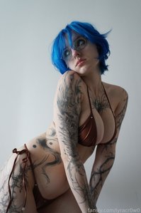 lyracr0w0 leak - pick a fav pic ;)