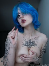 lyracr0w0 leak - you're so small it makes me laugh ~