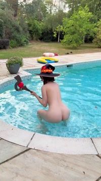 SushiBunniii leak - Who doesn't love a good bit of fan service? Say he