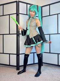 SushiBunniii leak - Miku, Miku, you can call me Miku. Blue hair, blu