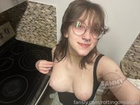 rottingonsaturn leak - Enjoy the first nudes taken in my new apartment :3