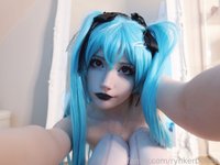 rynkerbellee leak - Hatsune Miku if she was emo and had a gyat!! :000