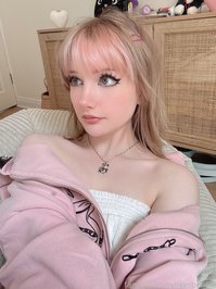 rynkerbellee leak - Out of cosplay set do you like my new hair?? :D