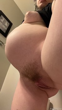 aleenache leak - would you fuck an extra horny VERY pregnant cutie