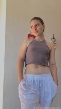 buffybaconxxx leak - With clothes vs without #fyp #shaved #ootd #se