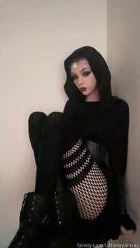 Littlelayalmay leak - Happy Halloween this is all my Halloween pictures