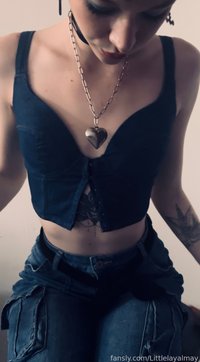 Littlelayalmay leak - I love this album ngl What’s your favorite pic?