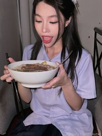 miuzxc leak - The dating story of an 18-year-old Thai student /