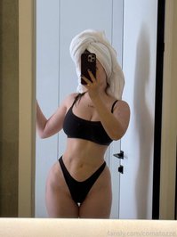 comatozze leak - Fresh out of the shower, still dripping…