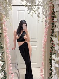 lilylightsworn leak - Just a slight breeze can show all my naughty bits.