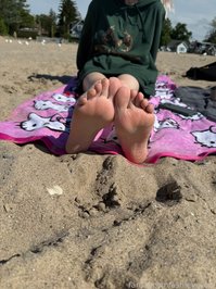 9bitez leak - some feet pics in the sand #feet #soles #dirtyf