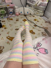 9bitez leak - these socks are so cute #feet #socks #alt #thigh