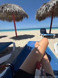 9bitez leak - absolutely loving this weather ☀️ #feet #legs #be