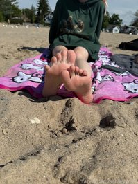 9bitez leak - some feet pics in the sand #feet #soles #dirtyf