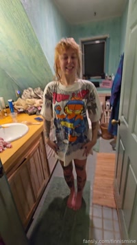 finnismine leak - Who likes @SteezyT s new garfield shirt!? #petite