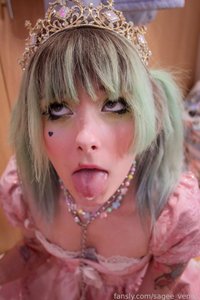 sagee_venus leak - Just a princess #cutegirl #dildo #captive