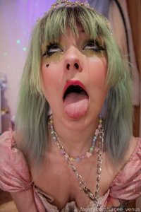 sagee_venus leak - Just a princess #cutegirl #dildo #captive