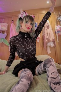 sagee_venus leak - A cute little #catgirl showing off some adorable p