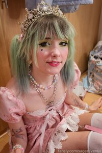 sagee_venus leak - Just a princess #cutegirl #dildo #captive